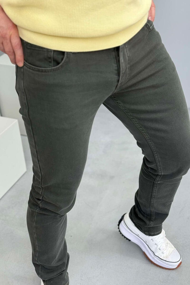 XHINSE NJË NGJYRËSHE TË THJESHTA PËR MESHKUJ NË NGJYRËN JESHILE E ERRËT - 2