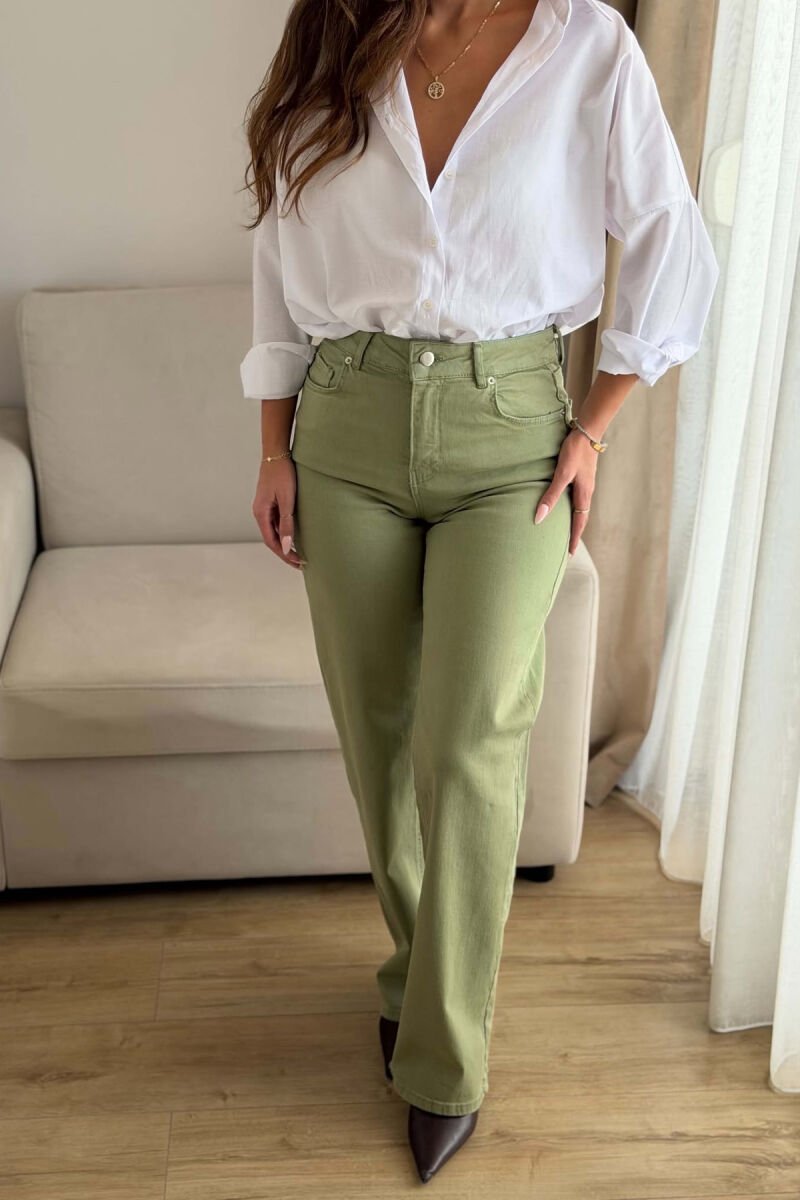 XHINSE TE GJERA NJE NGJYRESHE PER FEMRA NE NGJYRE JESHILE - 3