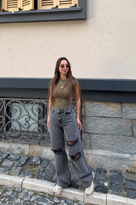 XHINSE TE GRISURA NJE NGJYRESHE PER FEMRA NE NGJYRE GRI TE ERRET - KLAUDIO FASHION