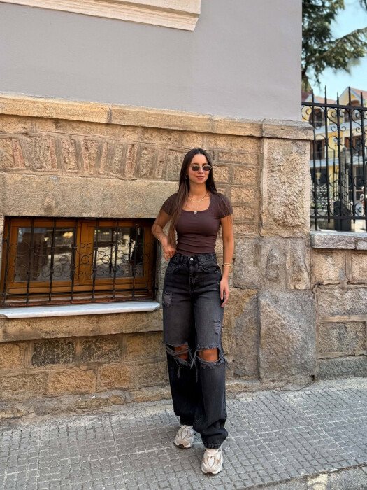 XHINSE TE GRISURA NJE NGJYRESHE PER FEMRA NE NGJYRE GRI TE ERRET - KLAUDIO FASHION