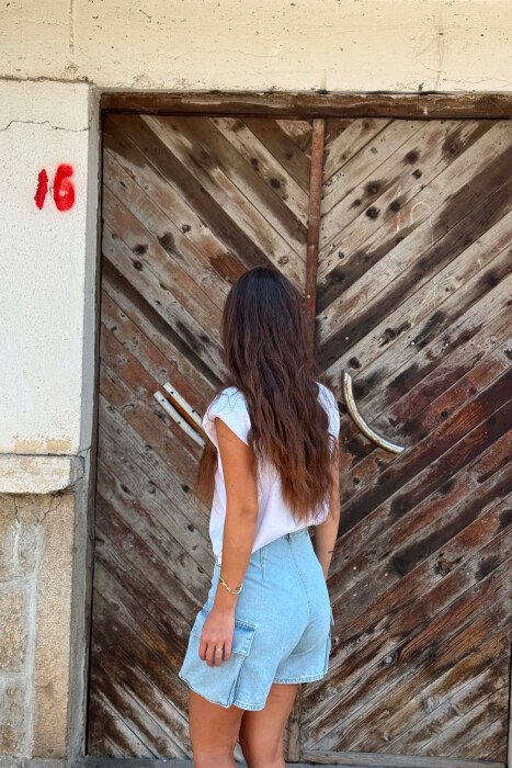 XHINSE TE SHKURTRA ME XHEPA PER FEMRA NE NGJYRE BABY BLU - 5