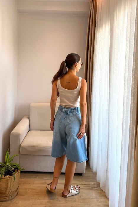 XHINSE TE SHKURTRA TE THJESHTA PER FEMRA NE NGJYRE BABY BLU - 2