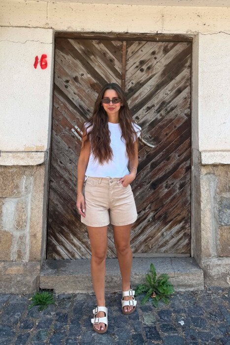 XHINSE TE SHKURTRA TE THJESHTA PER FEMRA NE NGJYRE BEZHE - KLAUDIO FASHION