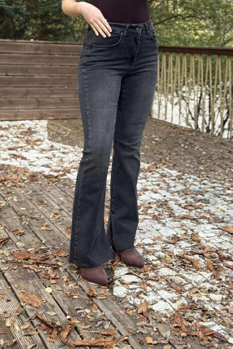 XHINSE TE THJESHTA NJE NGJYRESHE PER FEMRA NE NGJYRE GRI TE ERRET - KLAUDIO FASHION