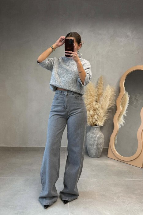 XHINSE TE THJESHTA NJE NGJYRESHE PER FEMRA NE NGJYRE GRI TE ZBARDHUR - KLAUDIO FASHION