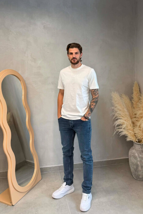 XHINSE TE THJESHTA NJE NGJYRESHE PER MESHKUJ NE NGJYRE BLU - KLAUDIO FASHION