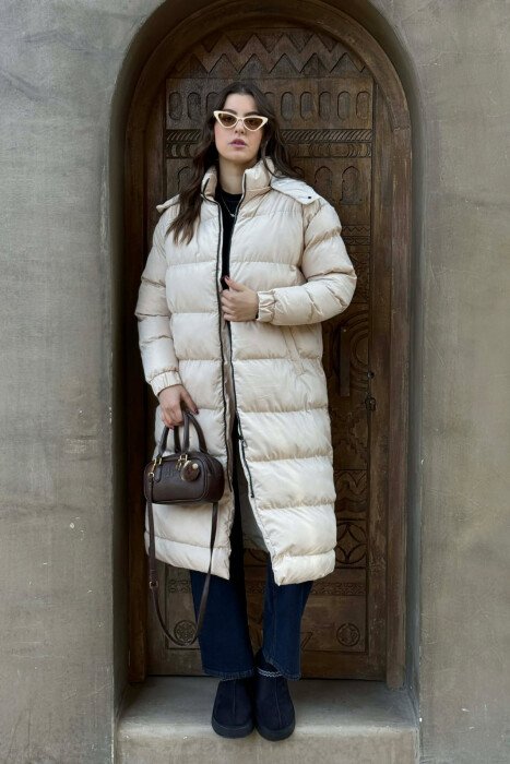 XHUP I GJATË ME KAPUC PËR FEMRA NË NGJYRËN BEZHË - KLAUDIO FASHION