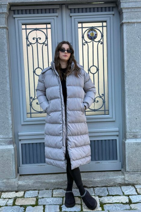 XHUP I GJATË ME KAPUC PËR FEMRA NË NGJYRËN GRI - KLAUDIO FASHION