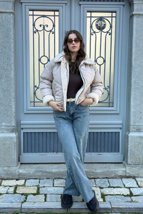 XHUP I THJESHTË PËR FEMRA NË NGJYRËN BEZHË - KLAUDIO FASHION