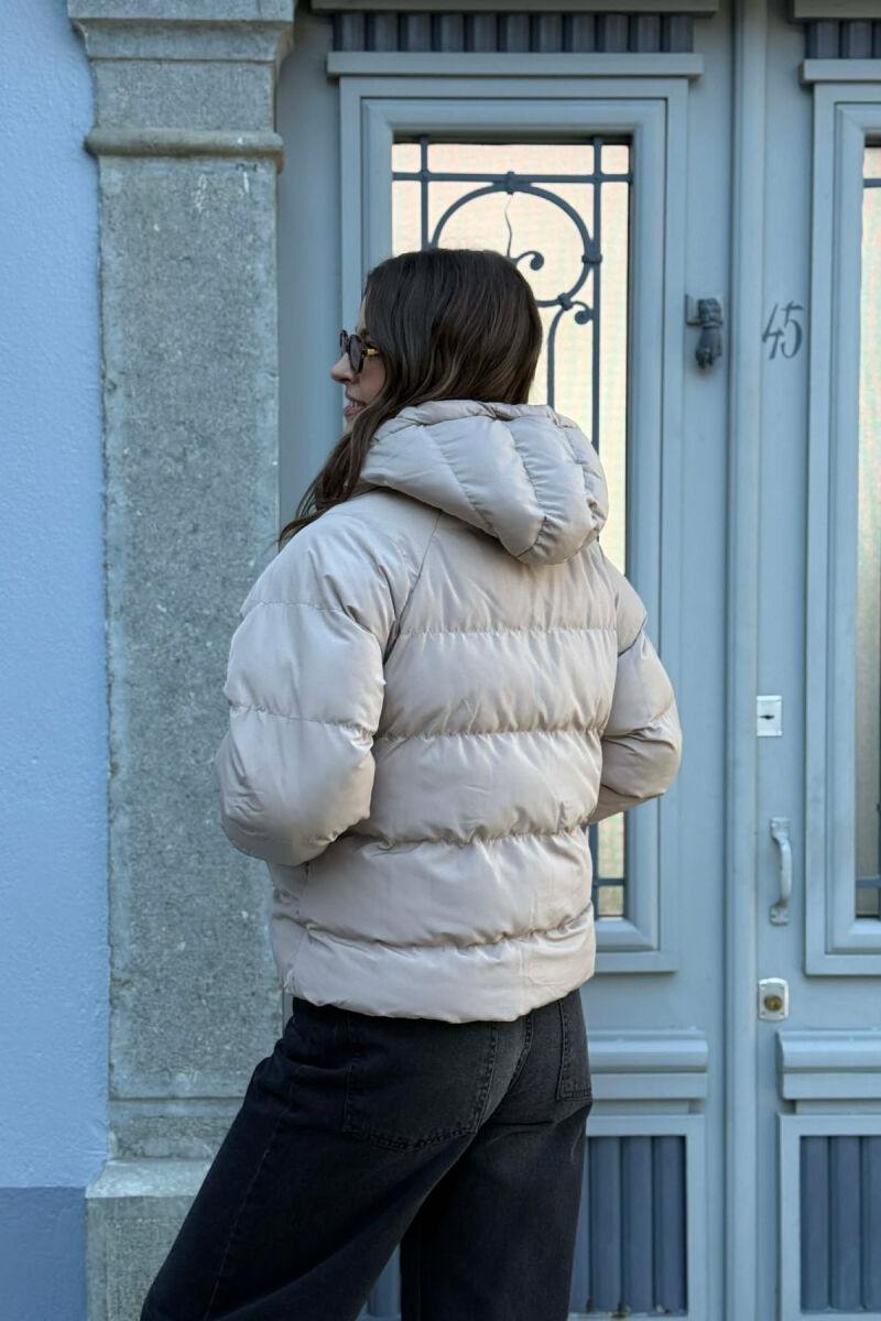 XHUP I THJESHTË PËR FEMRA NË NGJYRËN BEZHË - 5