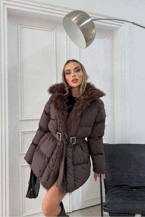 XHUP ME LIDHESE DHE ME DETAJ PELLUSHI PER FEMRA NE NGJYRE KAFE - 4