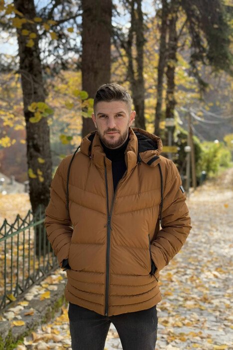 XHUP NJË NGJYRËSH ME PUSH PËR MESHKUJ NË NGJYRËN KAFE - KLAUDIO FASHION