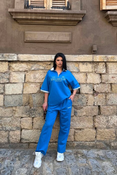 ZIPPER NECK WRITTINGS T-SHIRT + SWEATPANTS WOMAN SET LIGHTBLUE/BZ - KLAUDIO FASHION