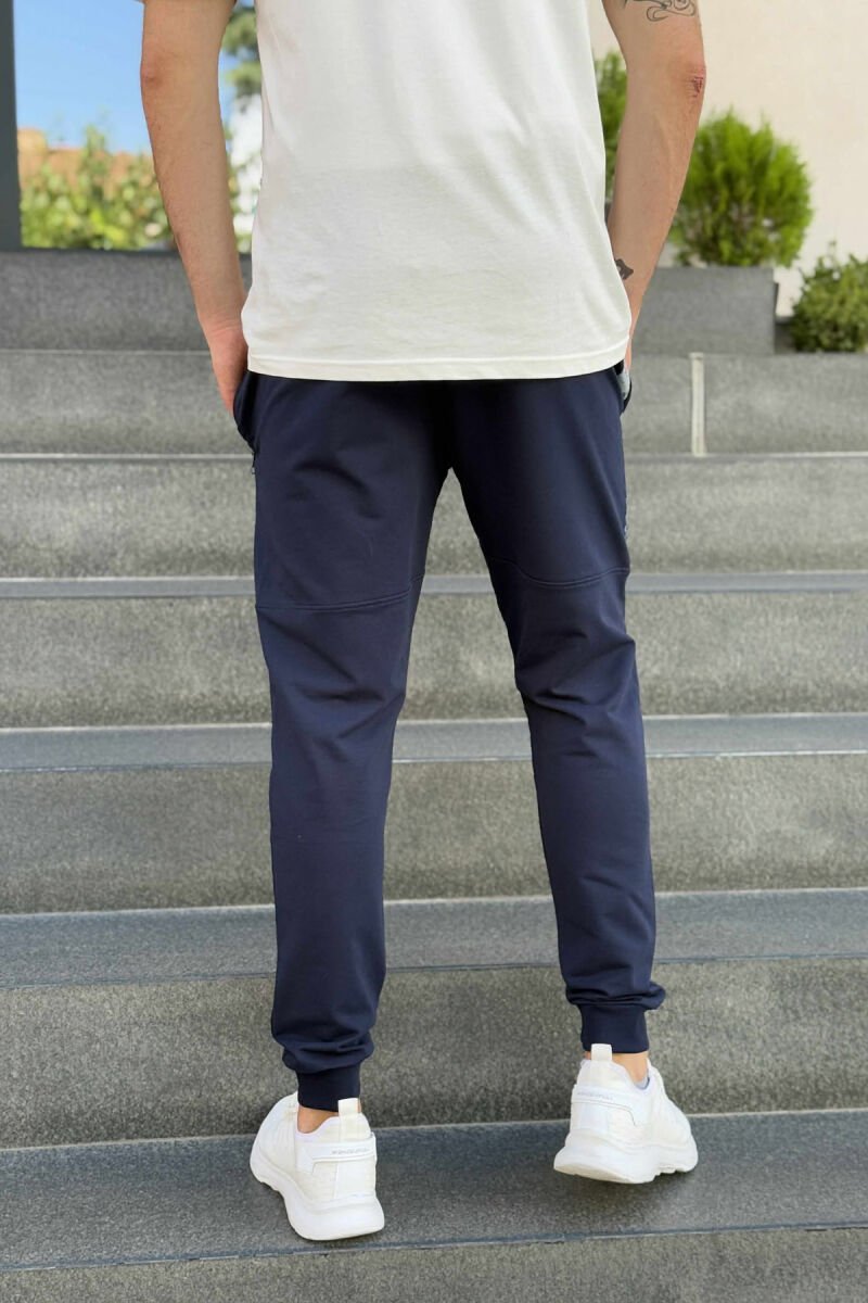 ZIPPER POCKETS SMALL LOGO MEN JOGGERS DARK BLUE/BEE - 4